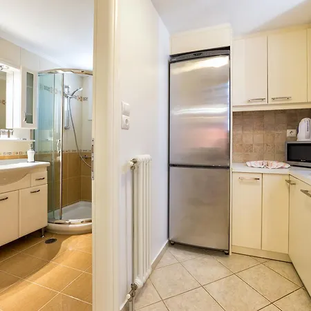 Panos Parikia Apartment