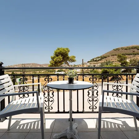 Panos Parikia Apartment *