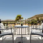 Panos Parikia Appartement *