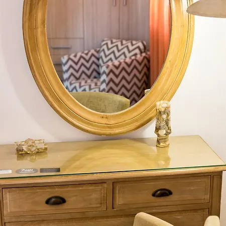 Διαμέρισμα Panos Parikia