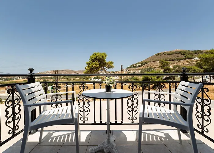 Panos Parikia Apartamento *